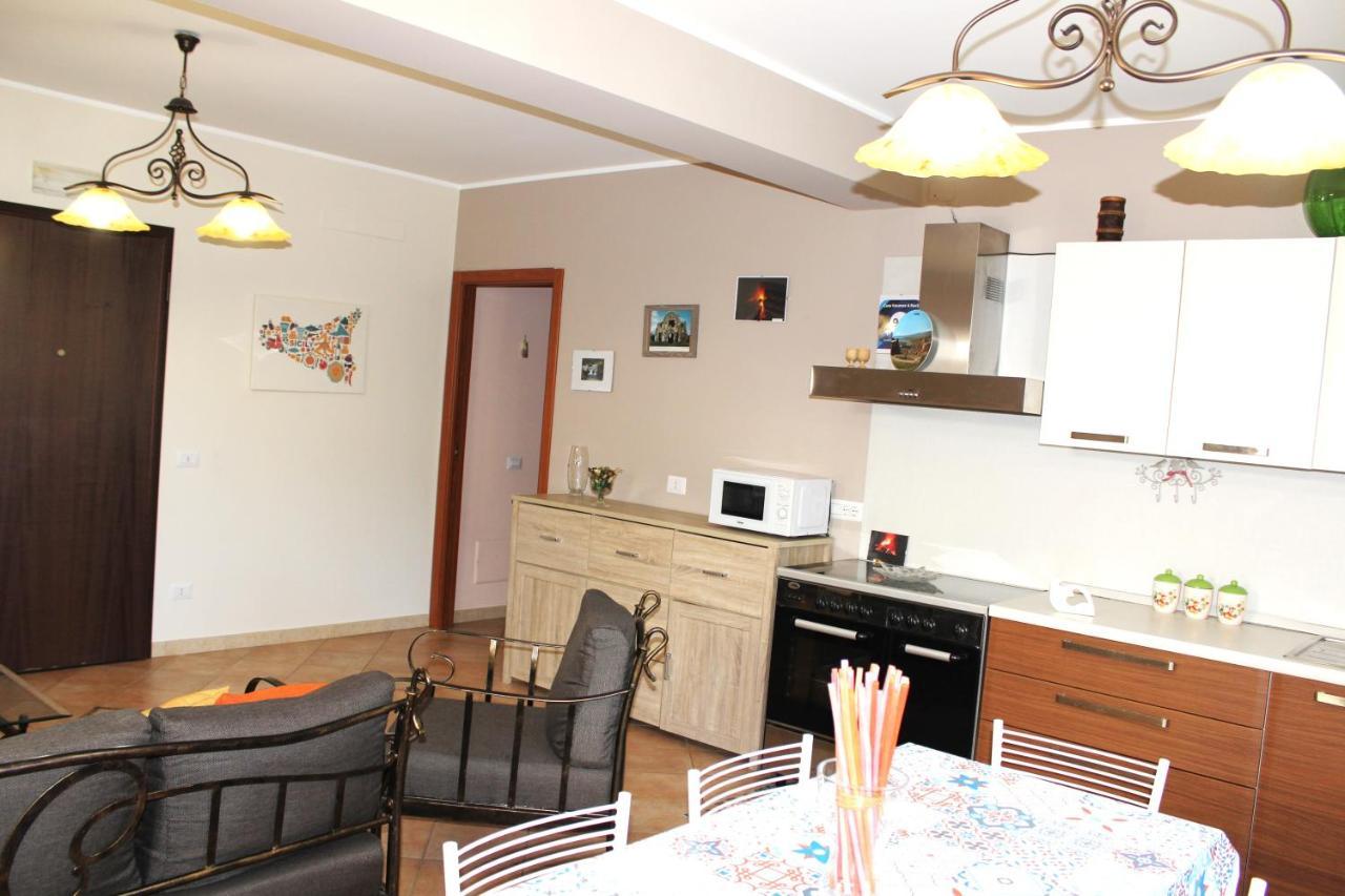 Casa Vacanze A Rava Francavilla di Sicilia Εξωτερικό φωτογραφία